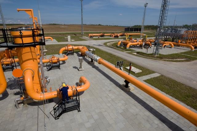 EU embraces wasteful hydrogen blending